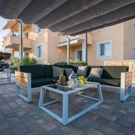 Apartment Procella Novalja Exterior photo